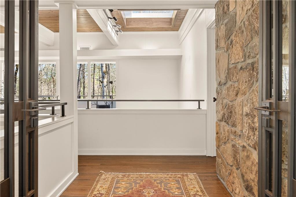 1640 Winterthur Close NW