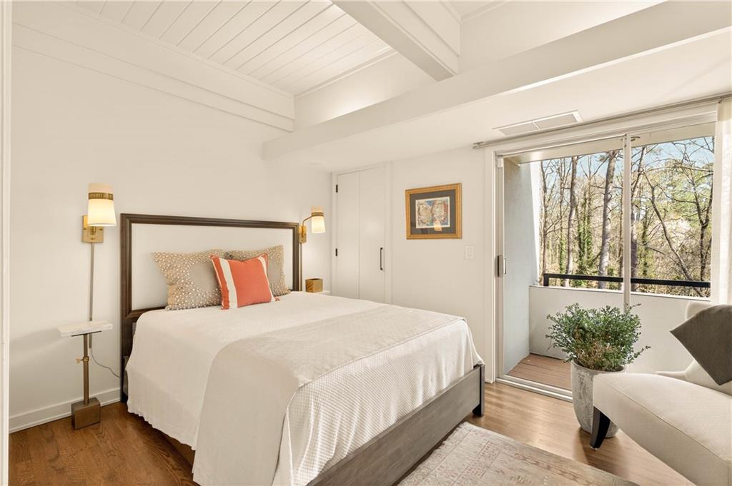 1640 Winterthur Close NW