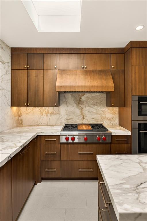 1640 Winterthur Close NW