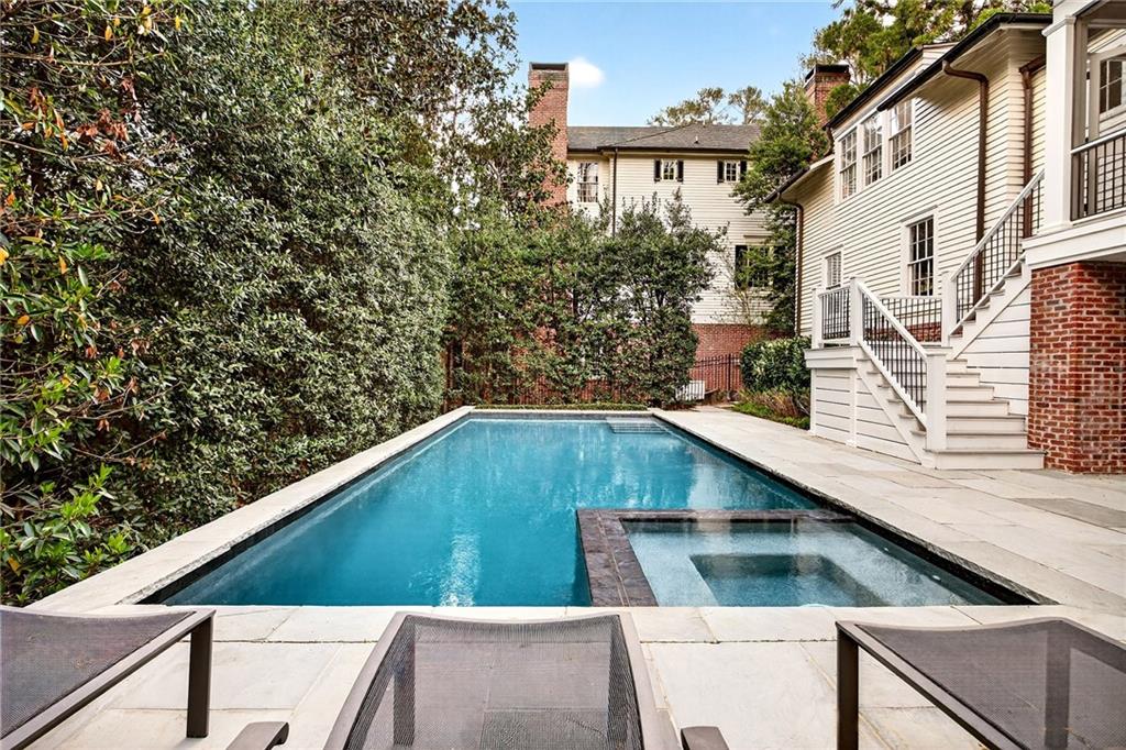 2742 Normandy Drive NW