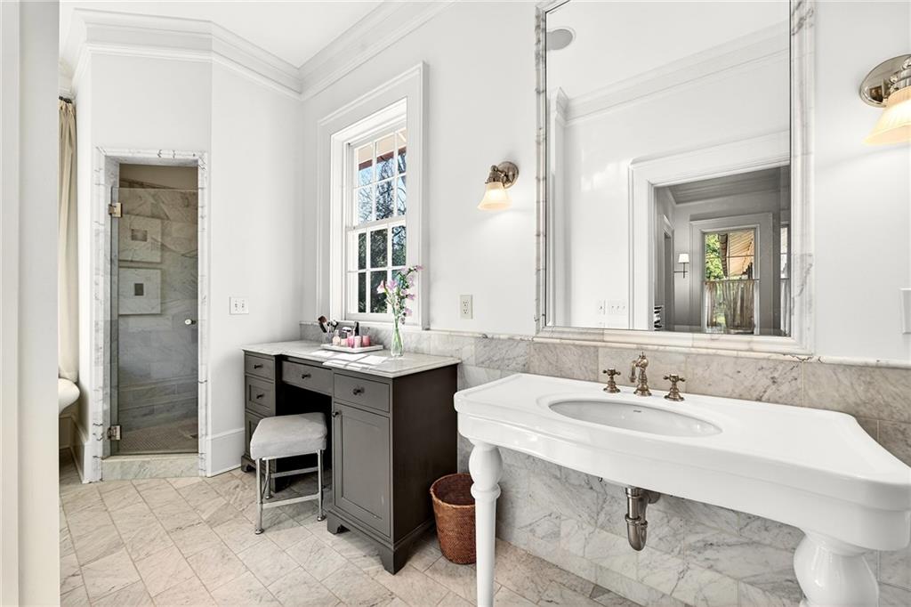 2742 Normandy Drive NW