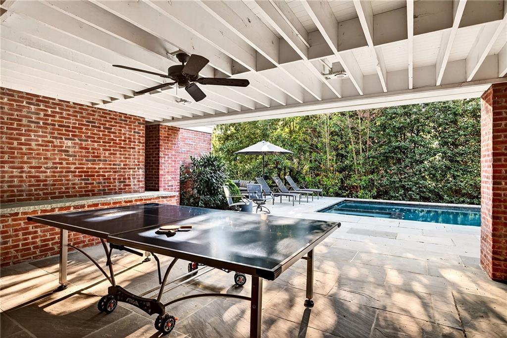 2742 Normandy Drive NW