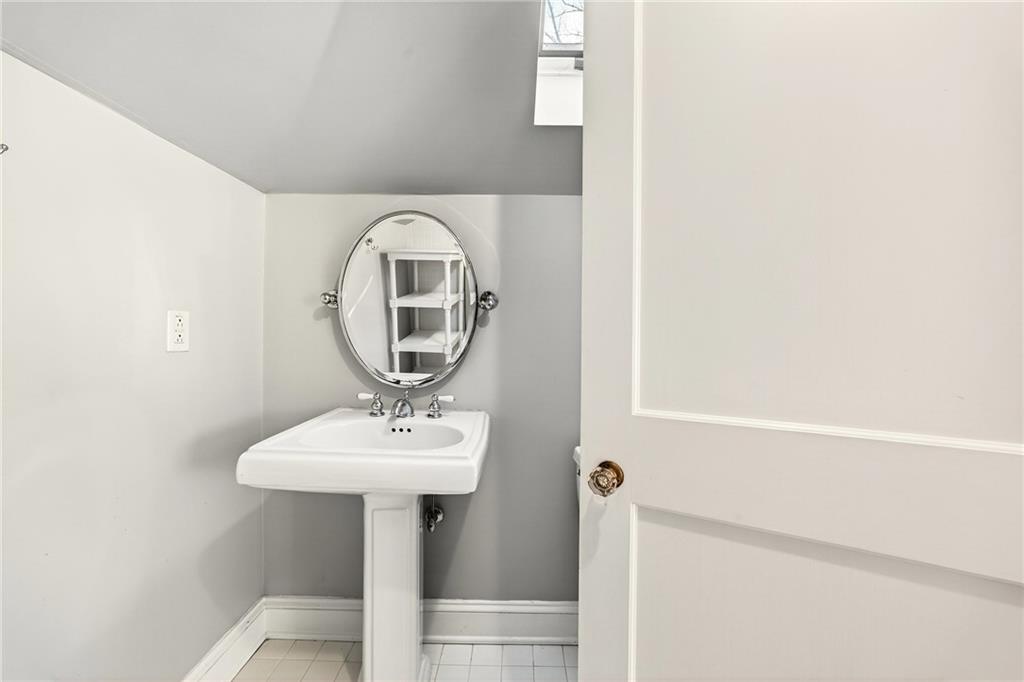 2742 Normandy Drive NW