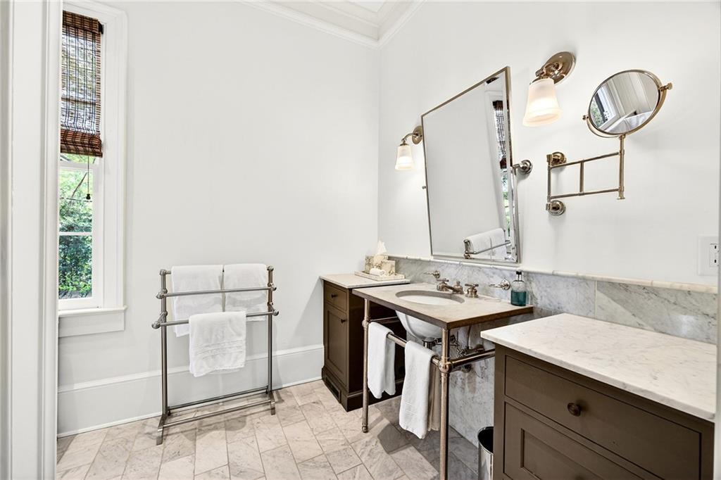 2742 Normandy Drive NW