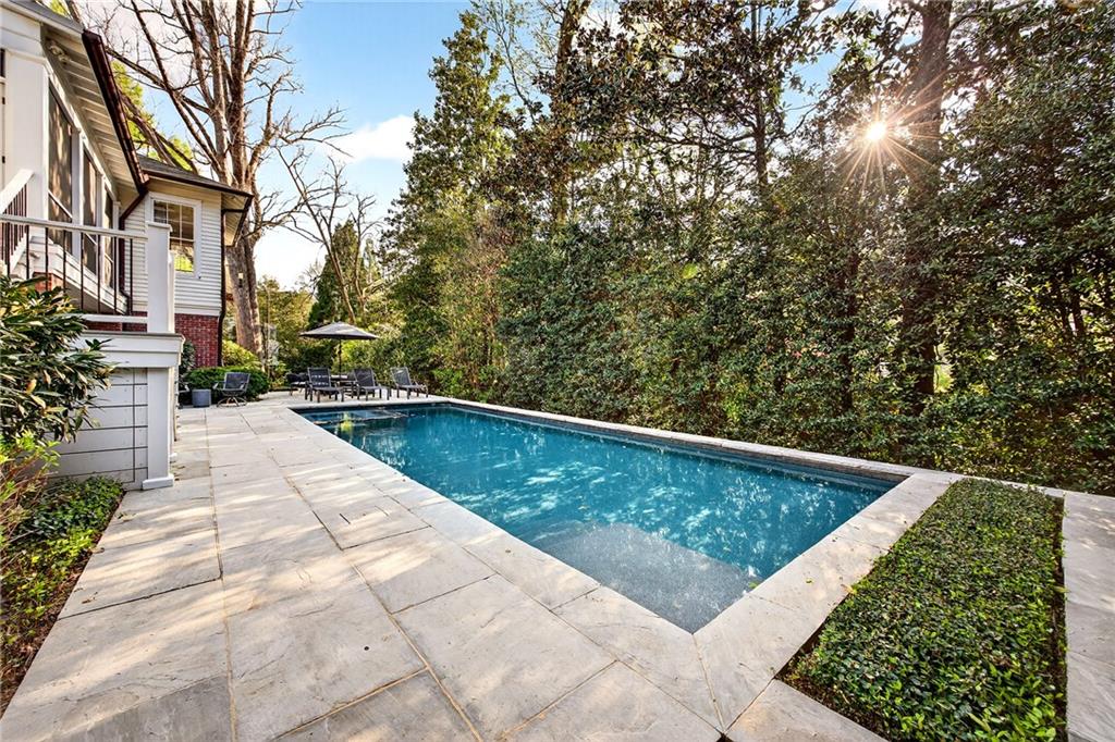 2742 Normandy Drive NW