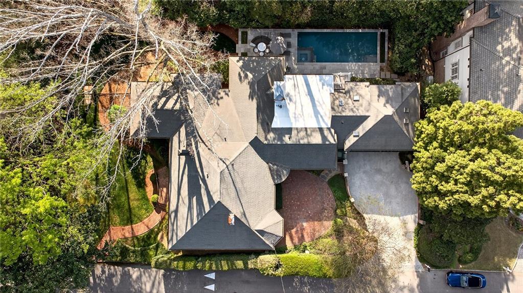 2742 Normandy Drive NW