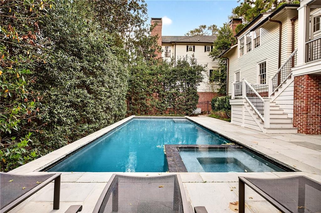 2742 Normandy Drive NW