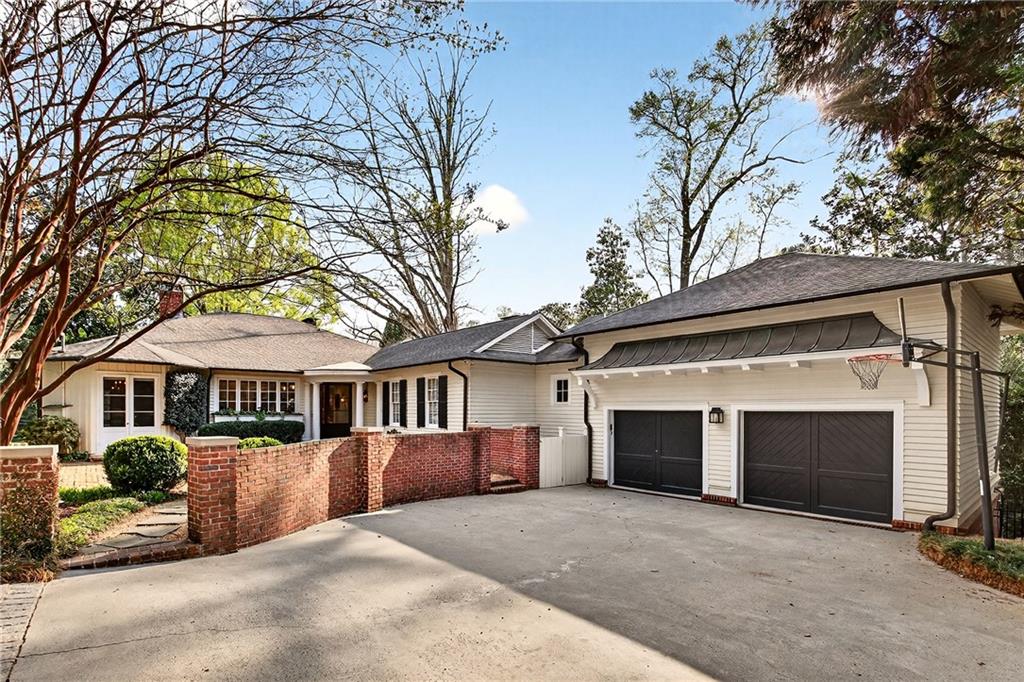 2742 Normandy Drive NW