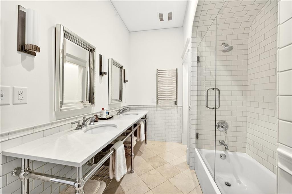 2742 Normandy Drive NW