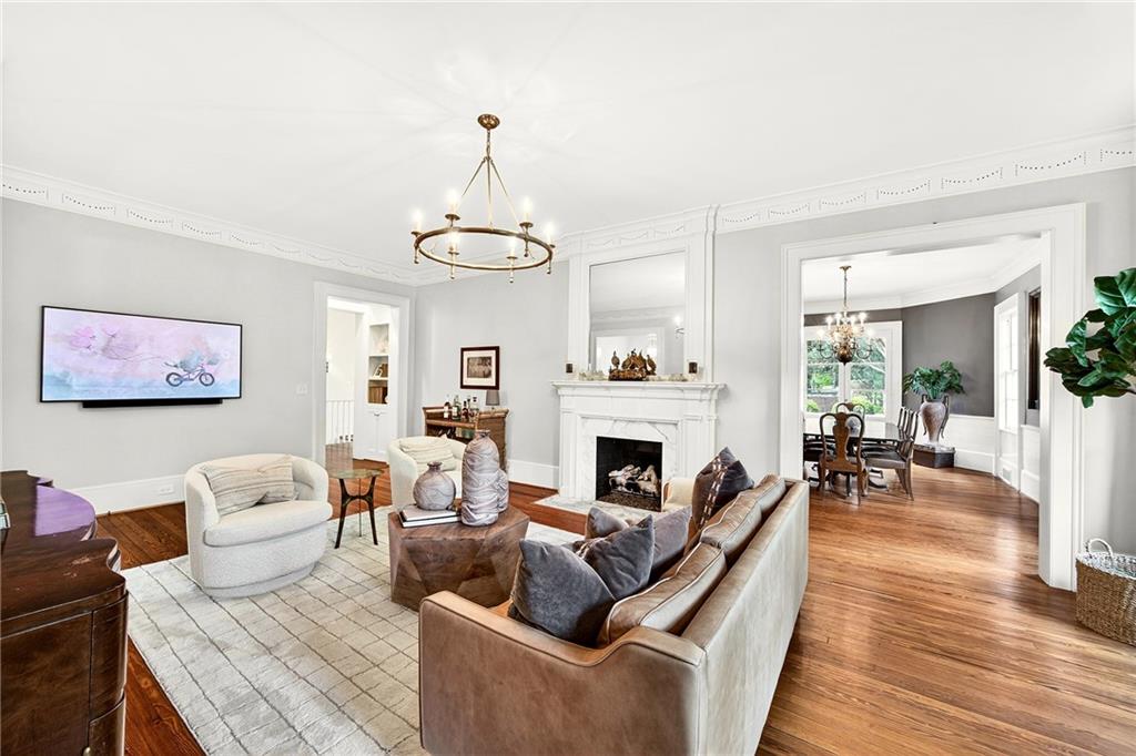 2742 Normandy Drive NW