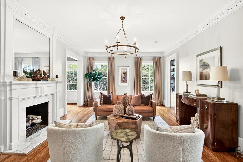 2742 Normandy Drive NW