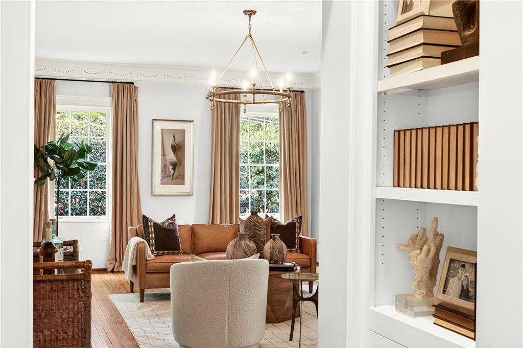 2742 Normandy Drive NW