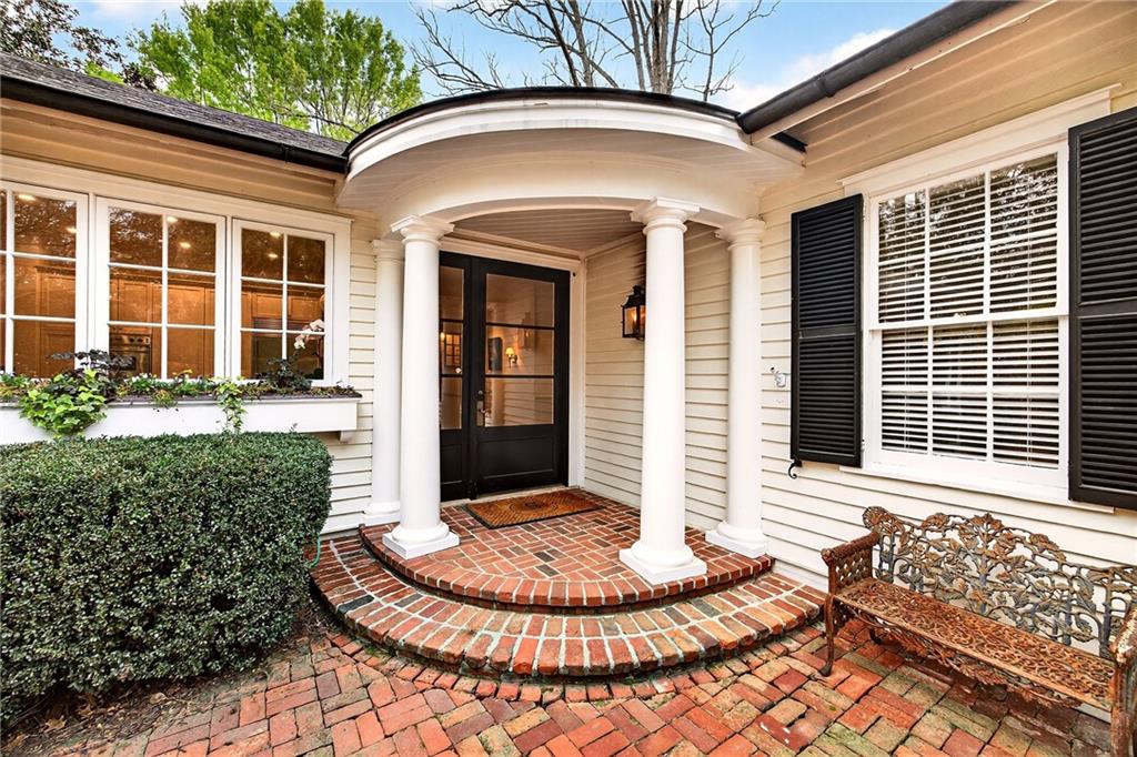 2742 Normandy Drive NW