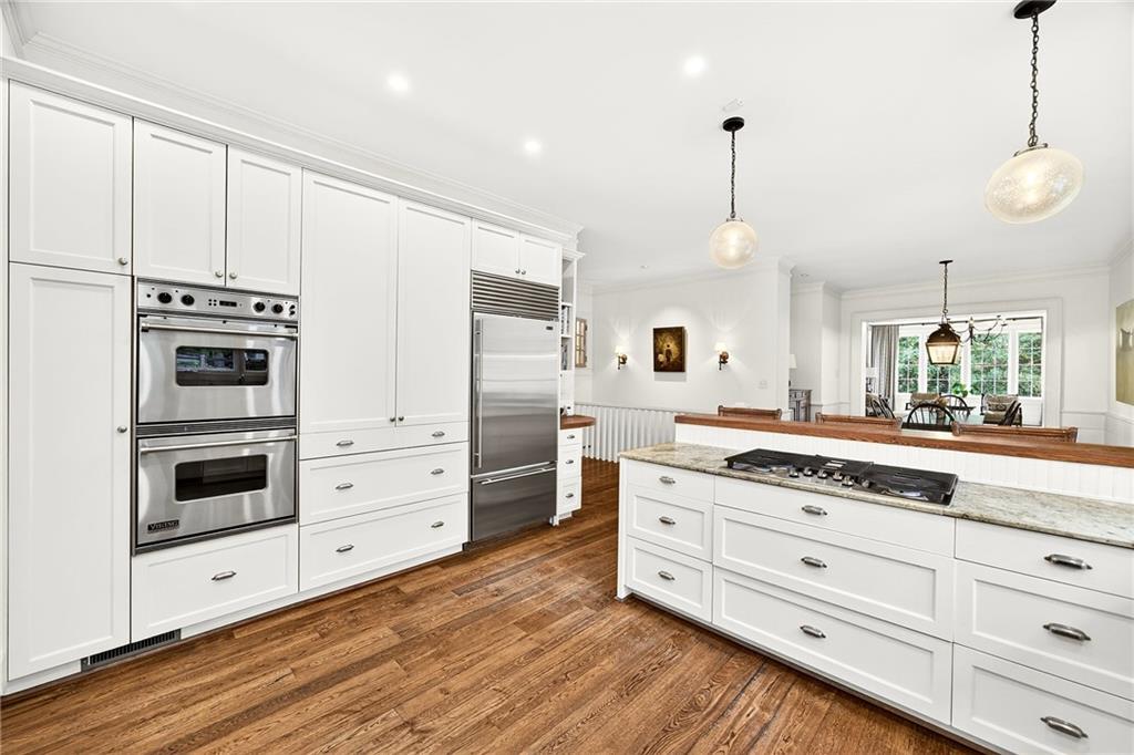 2742 Normandy Drive NW