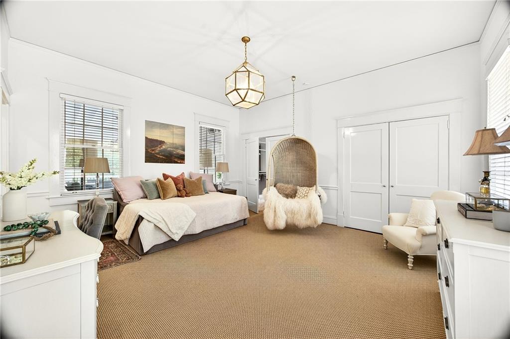 2742 Normandy Drive NW