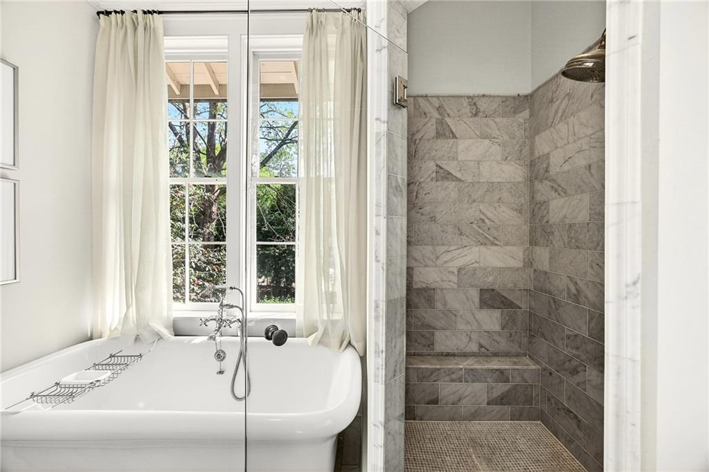 2742 Normandy Drive NW