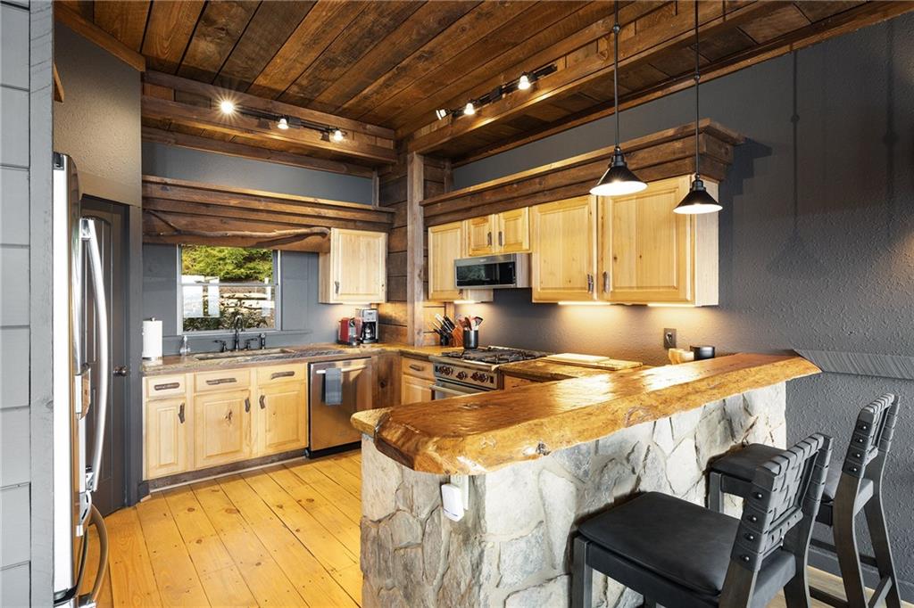 38 Jackies Bluff Road