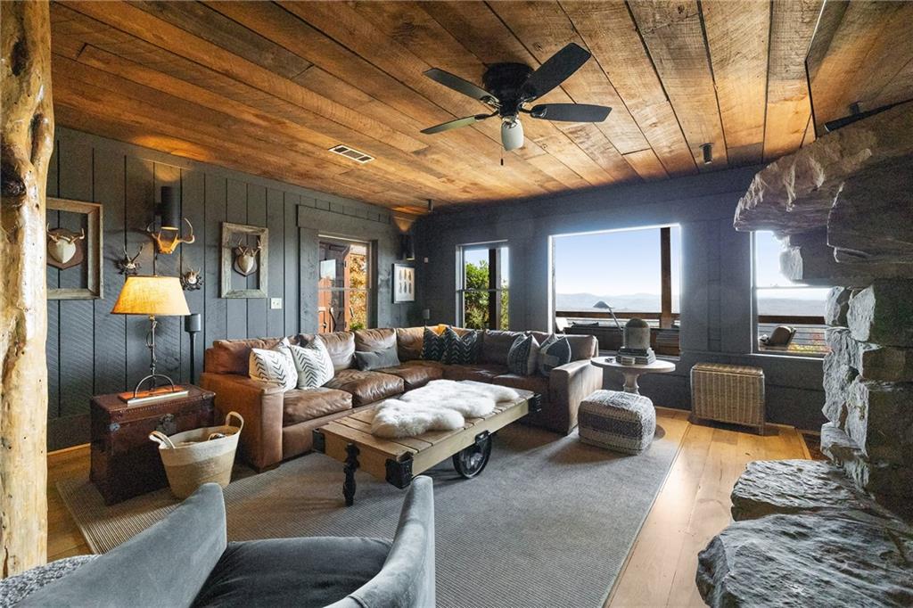 38 Jackies Bluff Road