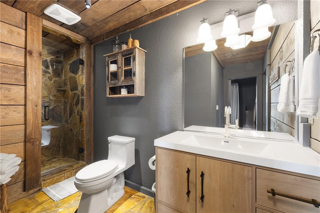 38 Jackies Bluff Road