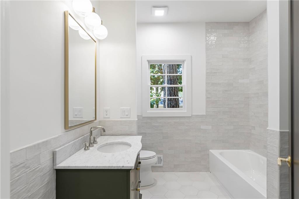 181 Sentinel Place NE