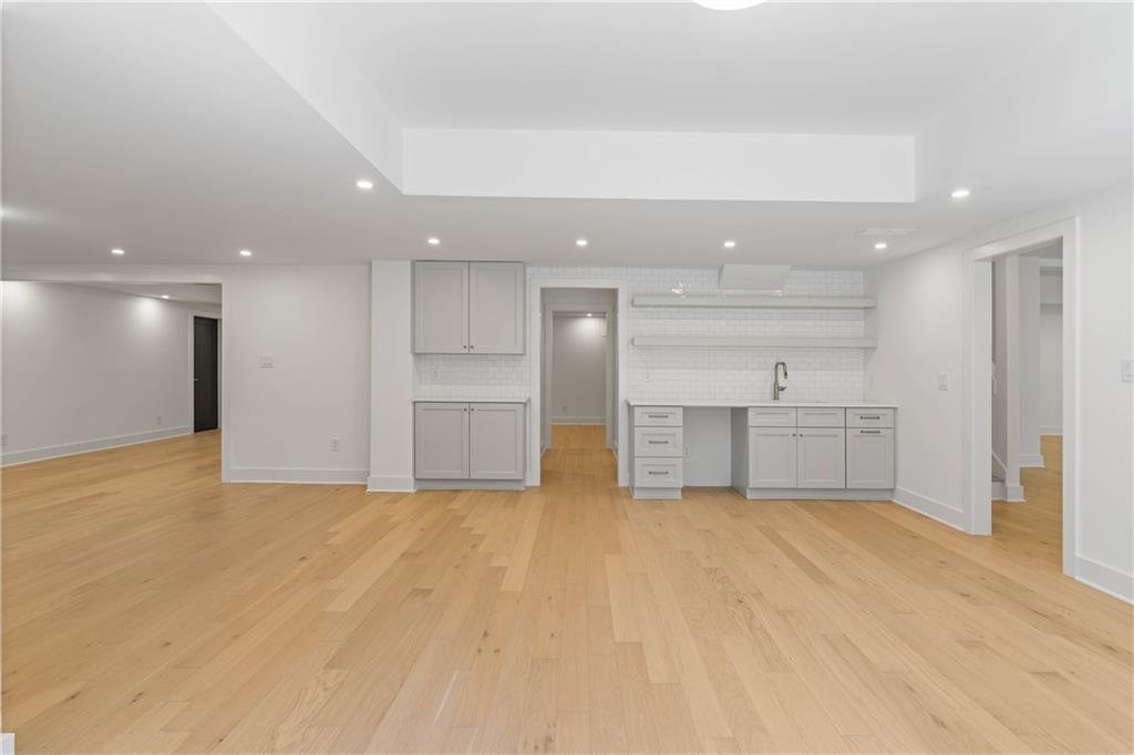 181 Sentinel Place NE