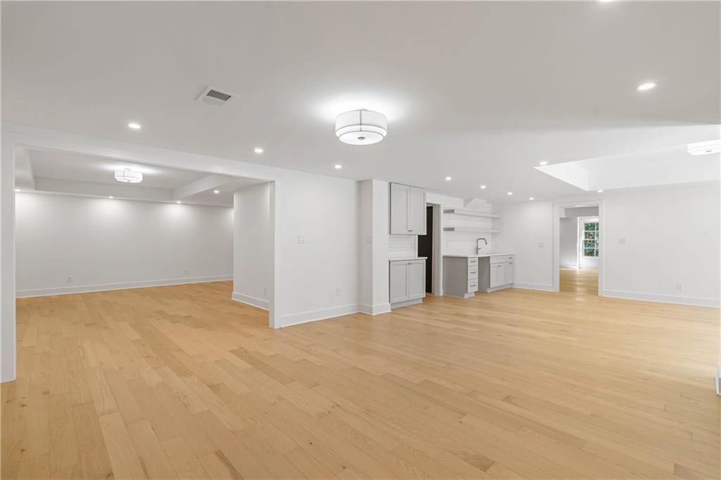 181 Sentinel Place NE