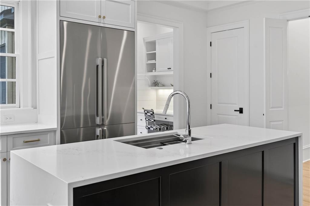 4868 Merlendale Drive