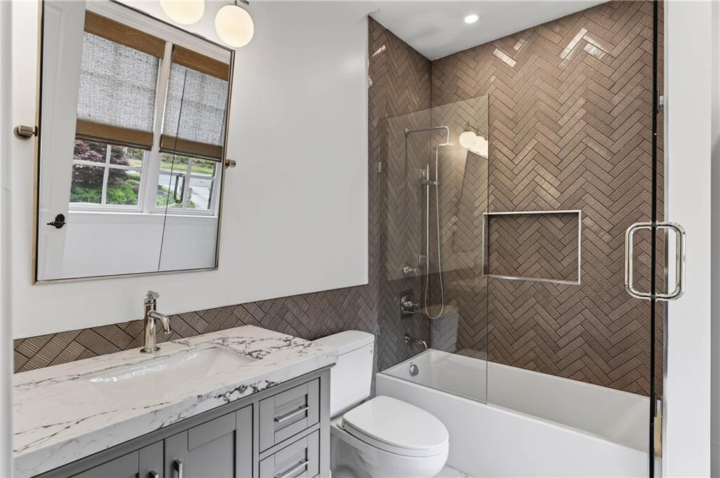 4868 Merlendale Drive