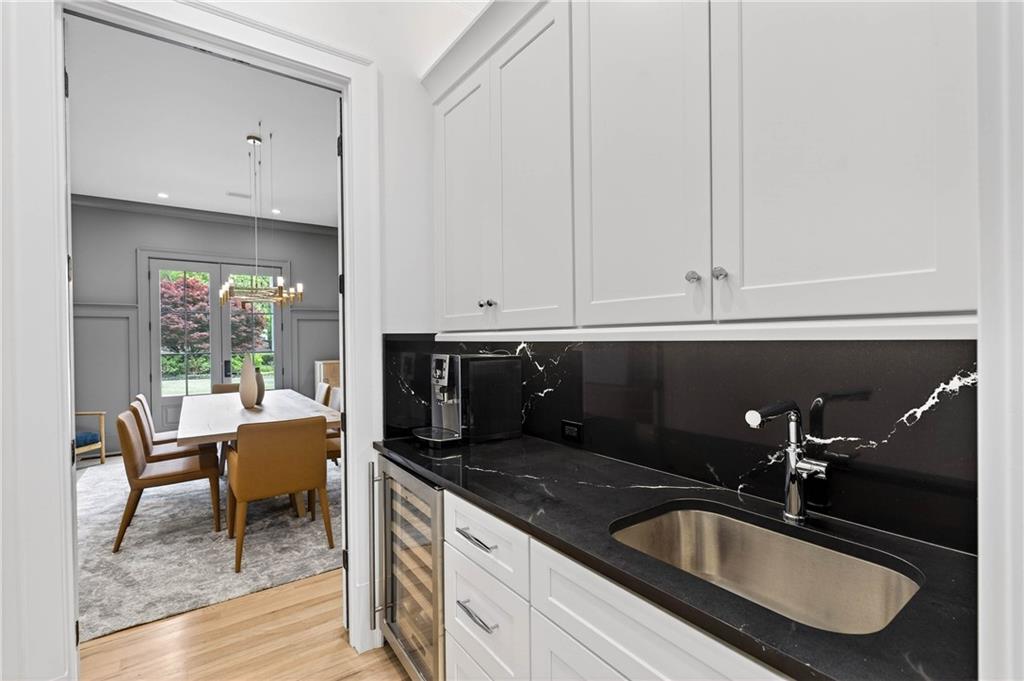 4868 Merlendale Drive