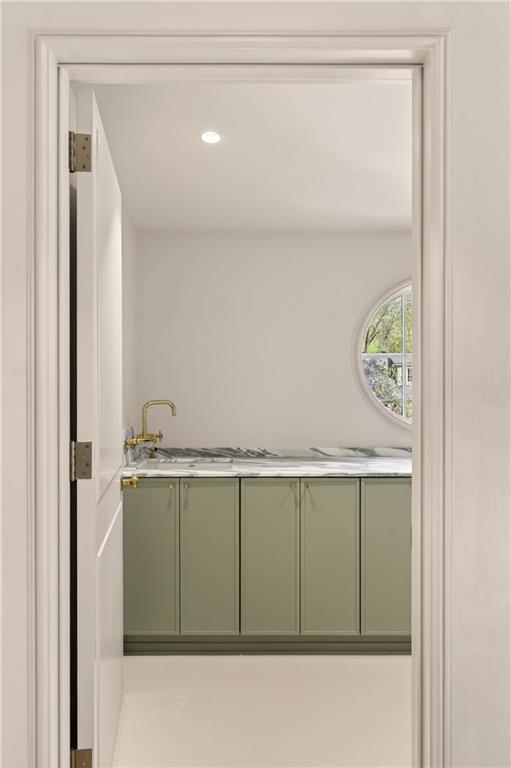 419 Brentwood Drive NE