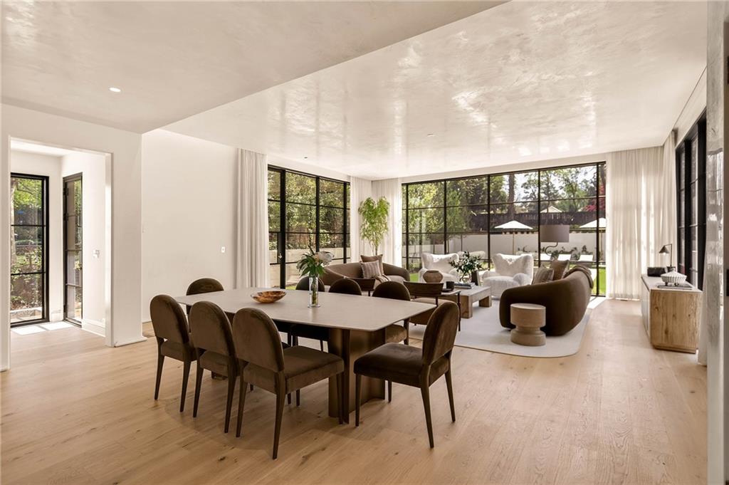 419 Brentwood Drive NE