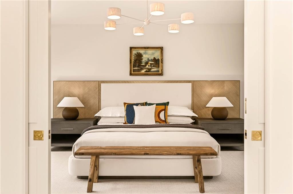 419 Brentwood Drive NE