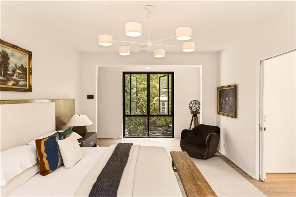 419 Brentwood Drive NE