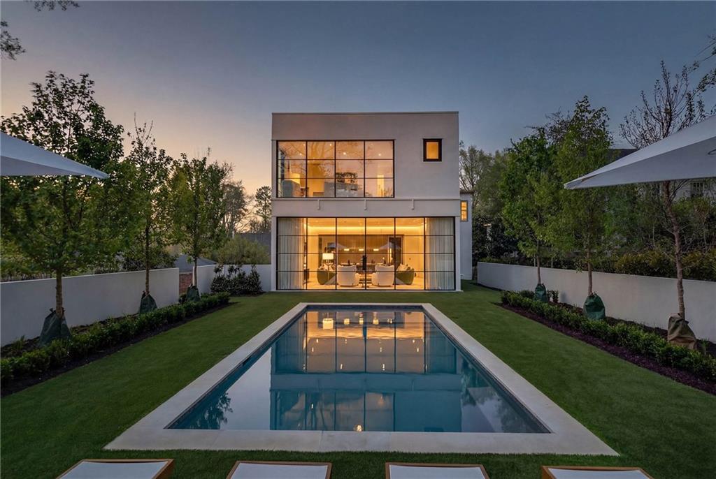 419 Brentwood Drive NE