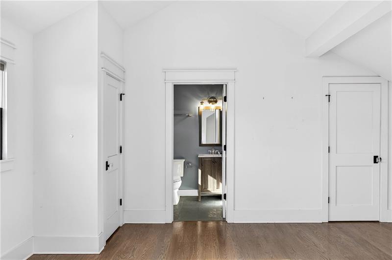 636 Kennesaw Avenue NE