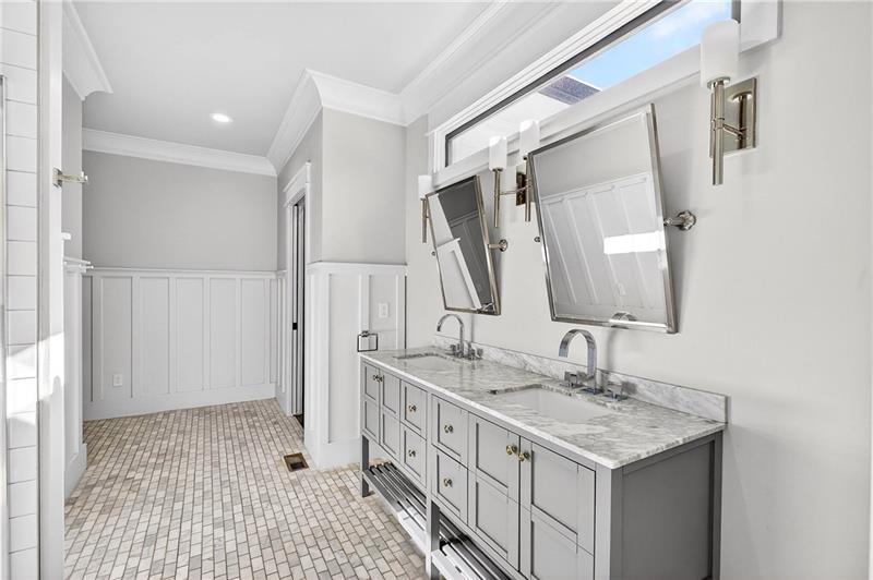 636 Kennesaw Avenue NE