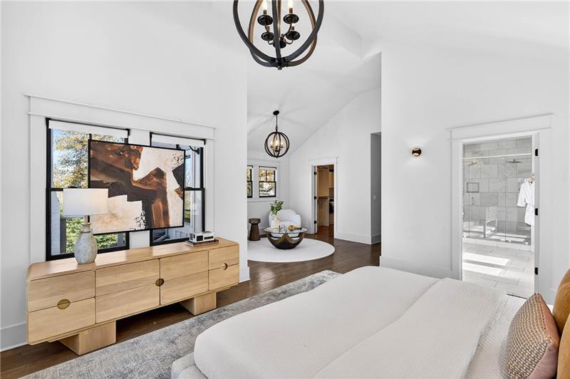 636 Kennesaw Avenue NE