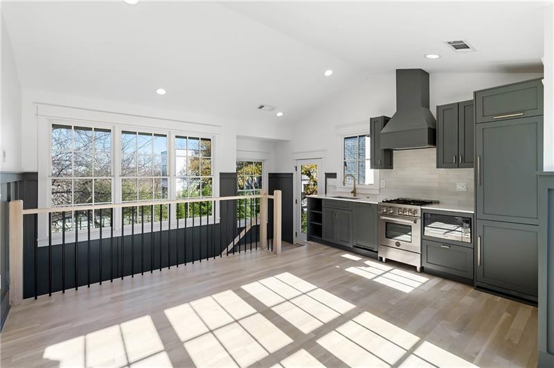 636 Kennesaw Avenue NE