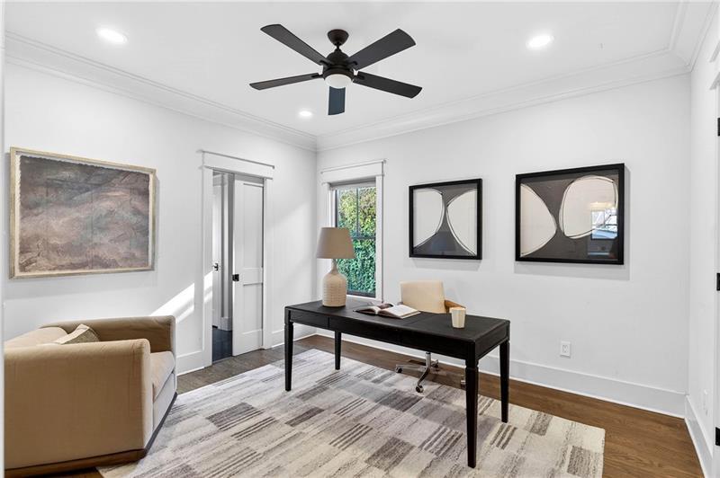 636 Kennesaw Avenue NE