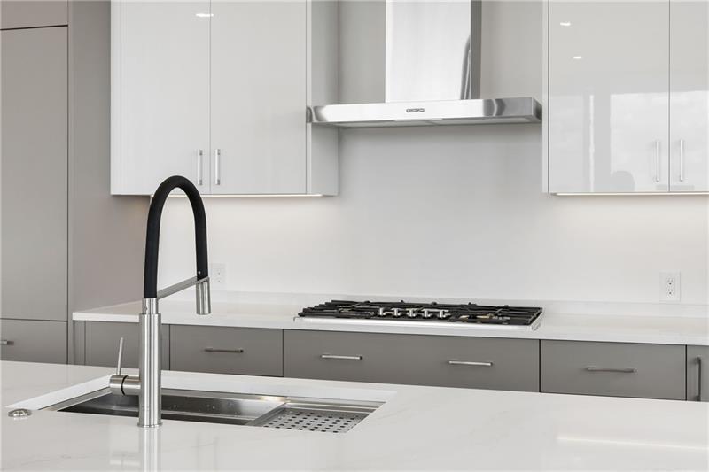 2425 Peachtree Road NE Unit 1409