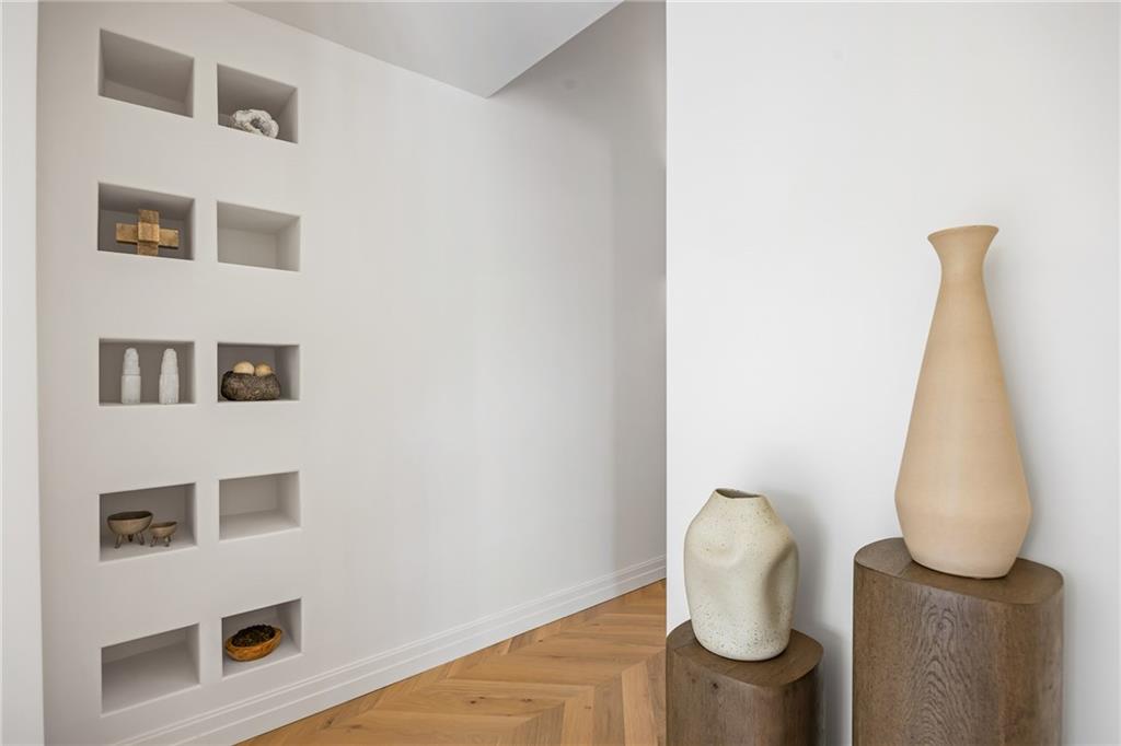 3002 Cravenridge Drive NE