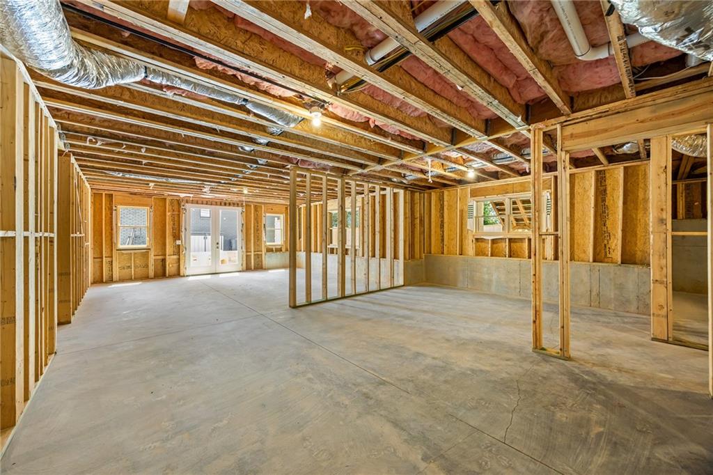 3002 Cravenridge Drive NE