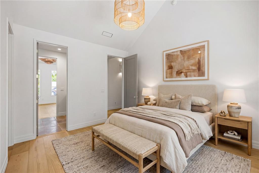 3002 Cravenridge Drive NE