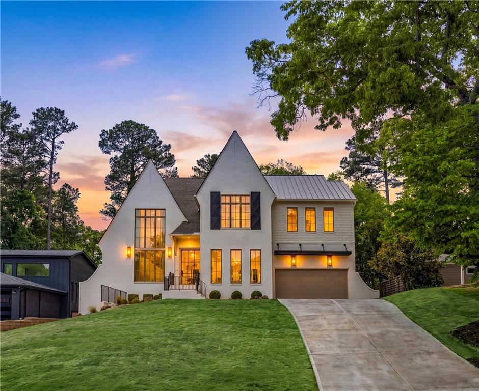 3002 Cravenridge Drive NE