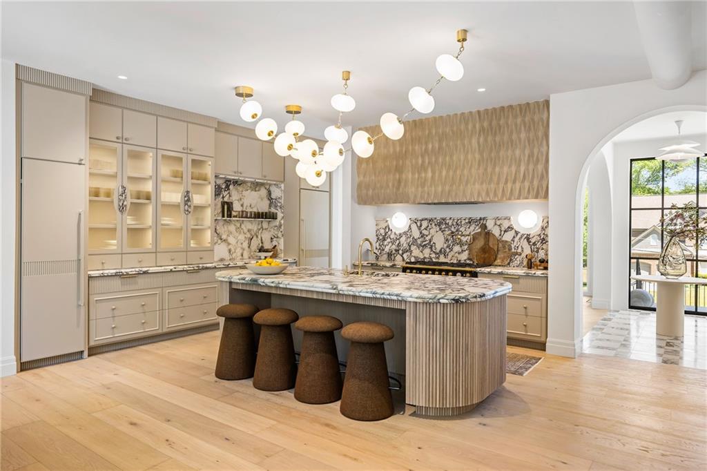 3002 Cravenridge Drive NE