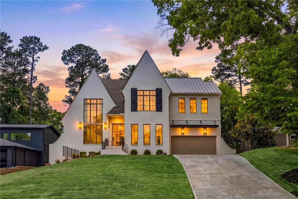 3002 Cravenridge Drive NE