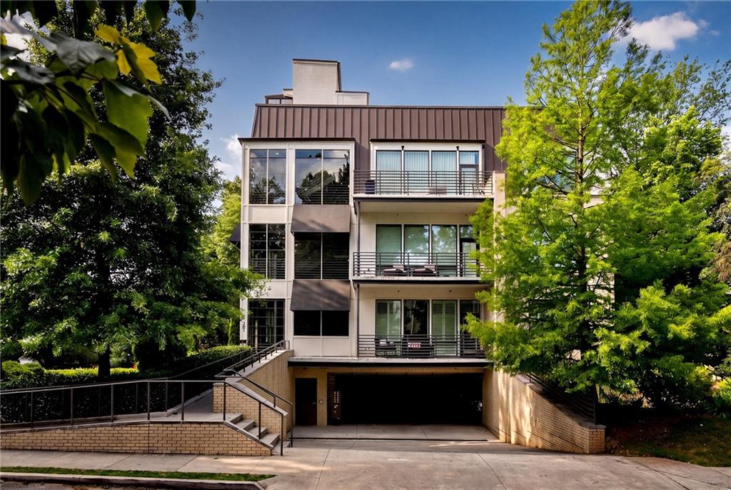 281 15th Street NE Unit 302