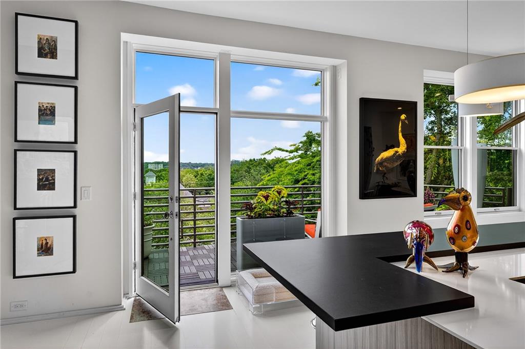 281 15th Street NE Unit 302