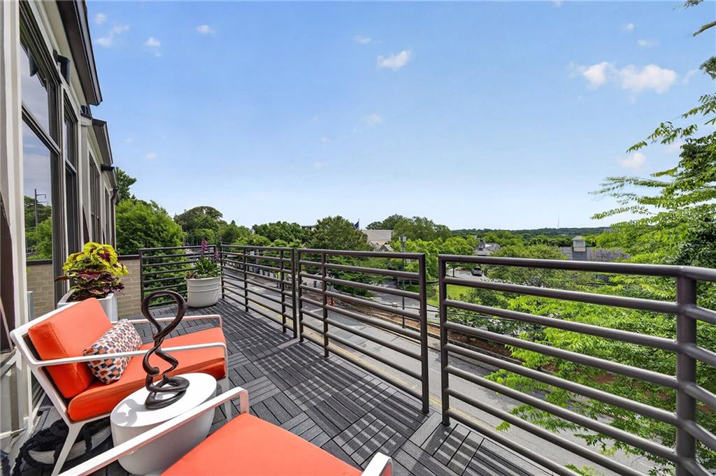 281 15th Street NE Unit 302
