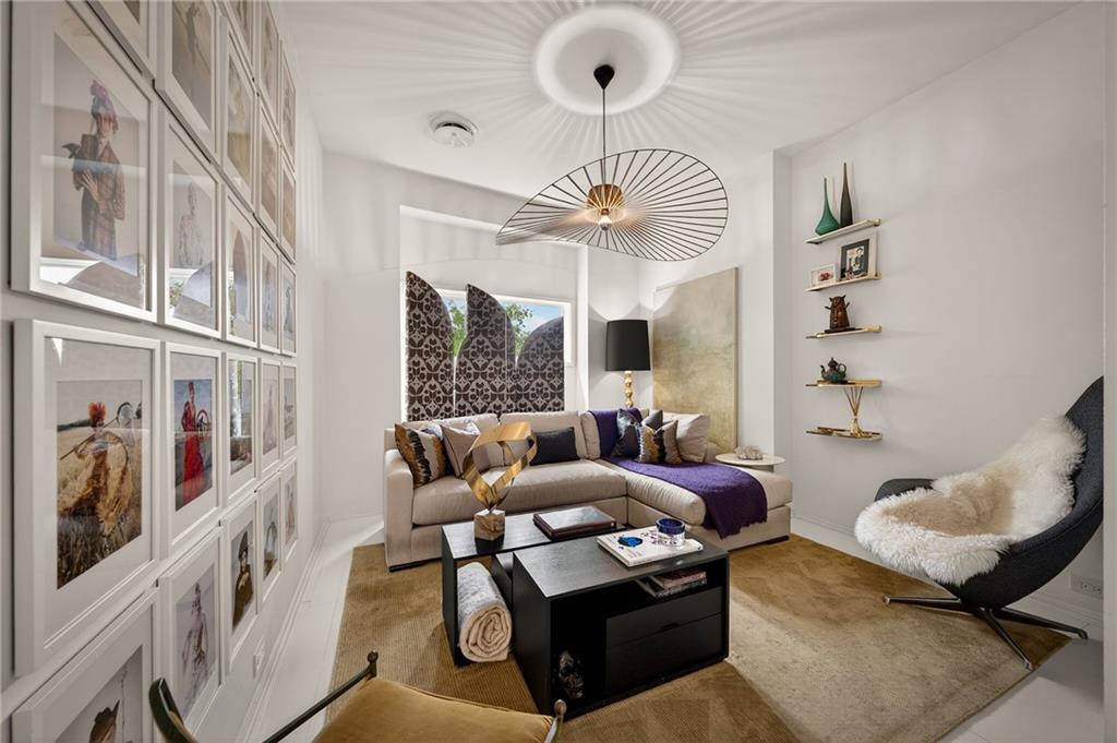 281 15th Street NE Unit 302